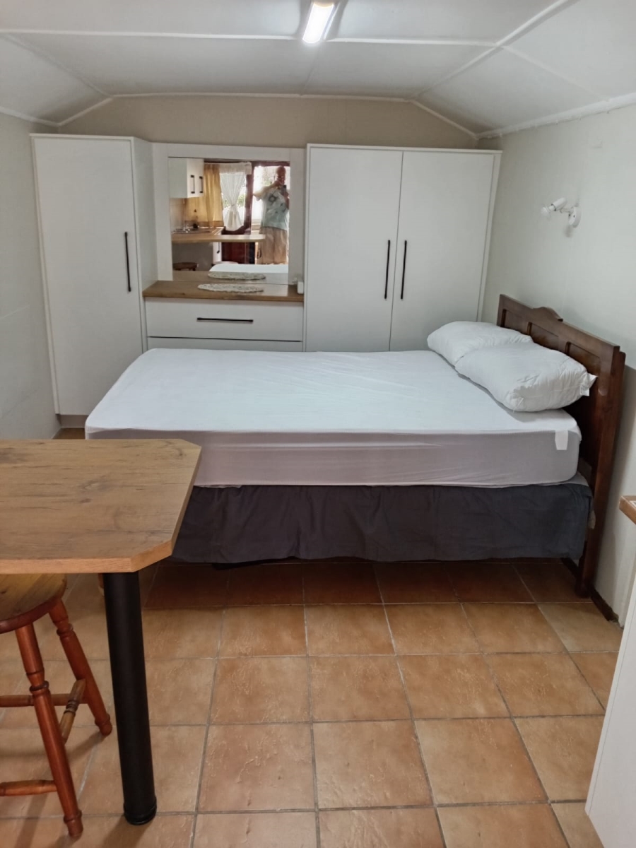 5 Bedroom Property for Sale in Hartenbos Central Western Cape